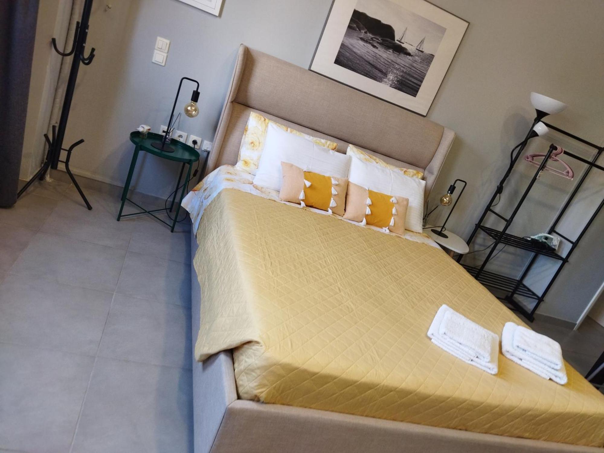 Cozy Apartment Near To The Airport Kouvarás Dış mekan fotoğraf