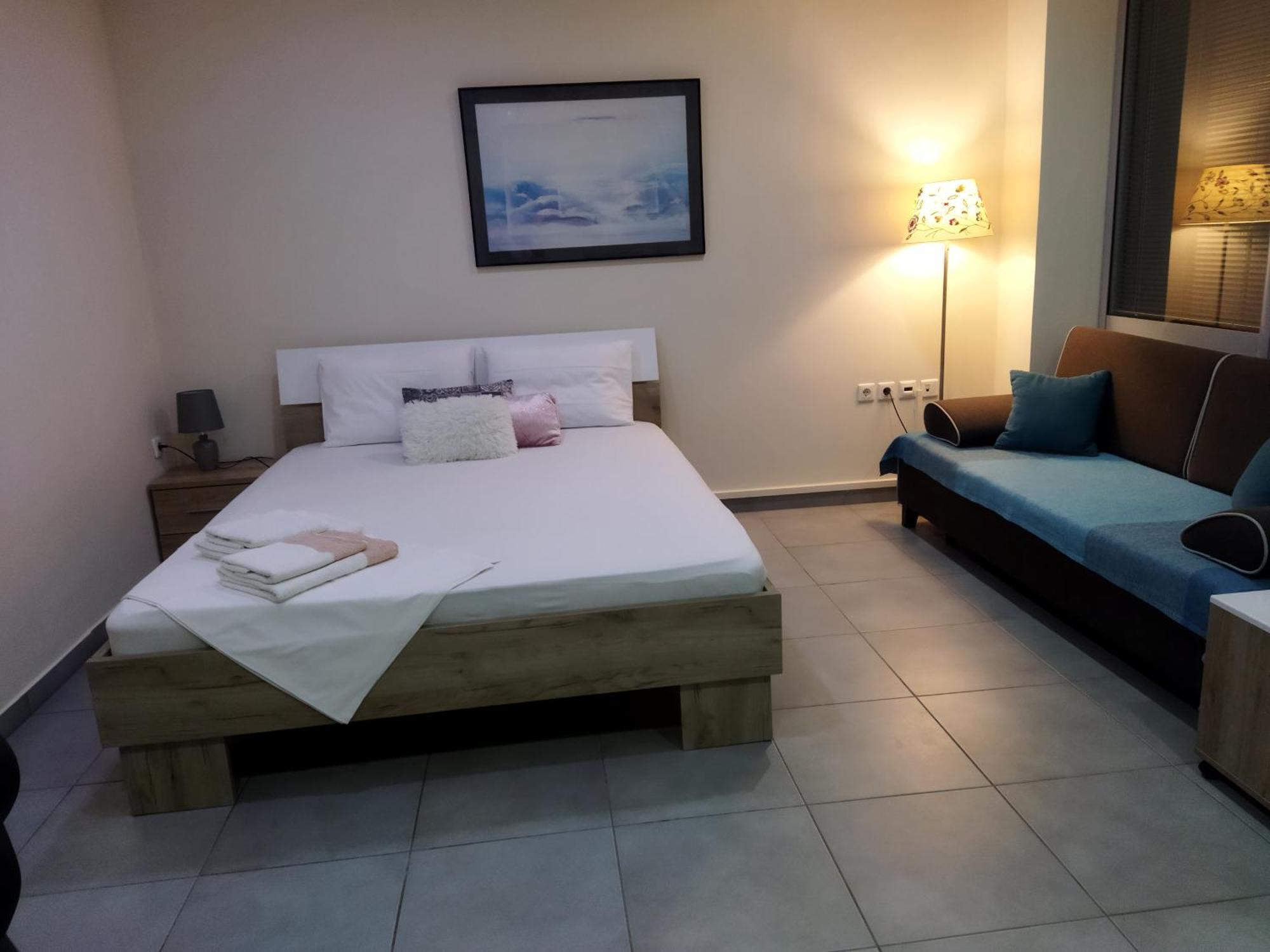 Cozy Apartment Near To The Airport Kouvarás Dış mekan fotoğraf