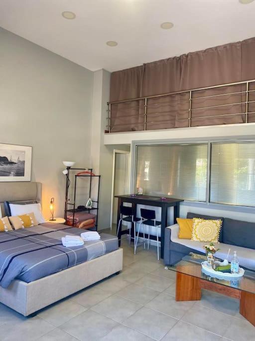 Cozy Apartment Near To The Airport Kouvarás Dış mekan fotoğraf